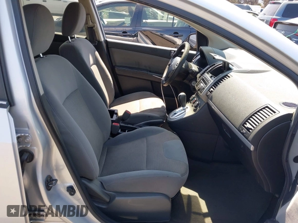 2011 Nissan Sentra SR with VIN 3N1AB6AP1BL715987, listed as a IAAI auction lot 41988431 with 189,903 mi miles and . Bid and sale history available at DreamBid. Image 5.