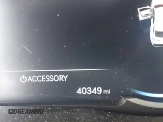2023 Genesis GV70 Sport z VIN KMUMCDTC9PU093915, wystawiony jako IAAI lot #42147430 z przebiegiem 40 349 mil mil oraz . Historia ofert i sprzedaży dostępna na DreamBid. Obrazek 7.