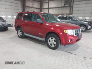 2008 Ford Escape XLT with VIN 1FMCU93148KB15786, listed as a IAAI auction lot 41991482 with 160,109 mi miles. Bid and sale history available at carsss.com. Image 1.