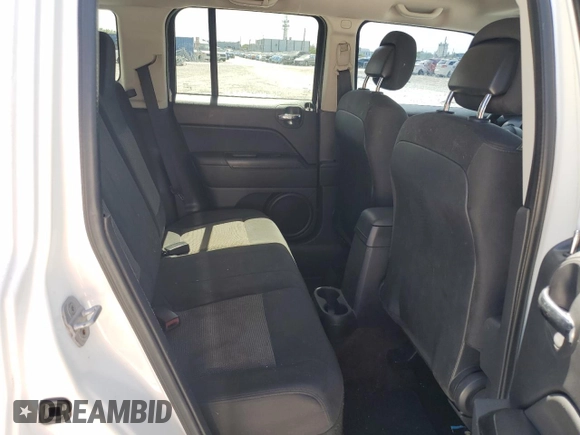2014 Jeep Patriot Sport с VIN 1C4NJPBB3ED618228, выставлен на аукционе Copart как лот 61012585 с пробегом 111 171 миль миль и Списание • Salvage title. История ставок и продаж доступна на DreamBid. Изображение 10.