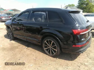 2021 Audi Q7 Premium Plus with VIN WA1LXAF72MD031553, listed as a IAAI auction lot 42071156 with 40,388 mi miles and . Bid and sale history available at DreamBid. Image 3.
