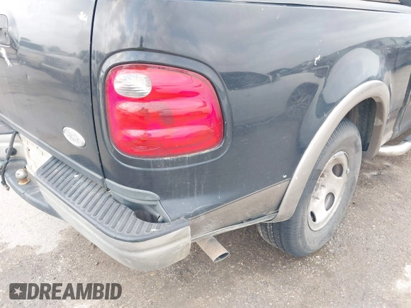 2003 Ford F-150 XLT with VIN 1FTRW07623KB30354, listed as a IAAI auction lot 41960766 with 366,800 mi miles. Bid and sale history available at carsss.com. Image 15.