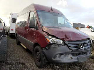 2022 Mercedes-Benz Sprinter with VIN W1Z4DFHY9NT090071, listed as a Copart auction lot 80545164 with 32,695 mi miles and Salvage Title. Bid and sale history available at DreamBid. Image 4.