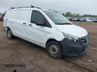 2021 Mercedes-Benz Metris Cargo z VIN W1YV0CEY8M3839772, wystawiony jako IAAI lot #42173555 z przebiegiem 97 502 mil mil oraz . Historia ofert i sprzedaży dostępna na DreamBid. Obrazek 1.