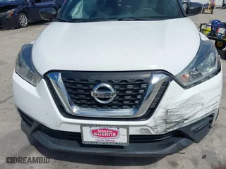 2019 Nissan Kicks SV with VIN 3N1CP5CUXKL518775, listed as a IAAI auction lot 41935426 with 37,822 mi miles. Bid and sale history available at carsss.com. Image 13.