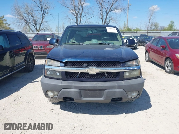 2004 Chevrolet Avalanche Z71 with VIN 3GNEK12T84G225711, listed as a IAAI auction lot 42051081 with 204,049 mi miles. Bid and sale history available at carsss.com. Image 12.