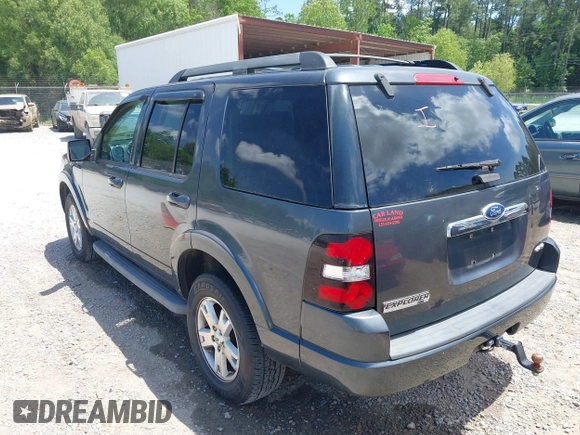 2010 Ford Explorer XLT with VIN 1FMEU7DEXAUA89316, listed as a IAAI auction lot 42143329 with 162,596 mi miles. Bid and sale history available at carsss.com. Image 6.