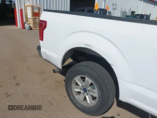 2016 Ford F-150 XLT z VIN 1FTFX1EG7GKF55978, wystawiony jako IAAI lot #42483473 z przebiegiem 154 309 mil mil oraz . Historia ofert i sprzedaży dostępna na DreamBid. Obrazek 6.