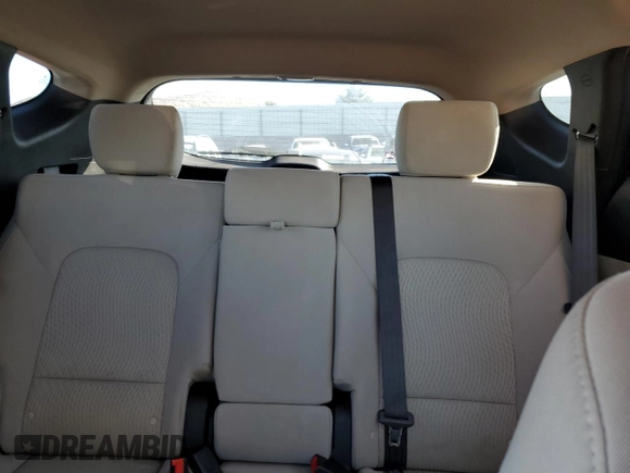 2018 Hyundai Santa Fe 2.4L z VIN 5XYZTDLB5JG568579, wystawiony jako Copart lot #82534794 z przebiegiem 130 032 mil mil oraz Szkoda całkowita • Salvage title. Historia ofert i sprzedaży dostępna na DreamBid. Obrazek 10.