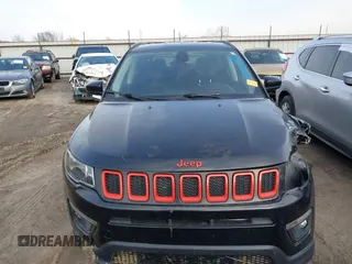 2020 Jeep Compass Latitude with VIN 3C4NJDBB9LT137387, listed as a IAAI auction lot 41379552 with 79,083 mi miles and . Bid and sale history available at carsss.com. Image 12.