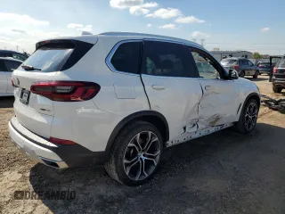 2021 BMW X5 xDrive40i with VIN 5UXCR6C09M9F71460, listed as a Copart auction lot 73531444 with 26,066 mi miles and Salvage title. Bid and sale history available at DreamBid. Image 3.