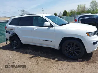 2019 Jeep Grand Cherokee Upland z VIN 1C4RJFAG9KC590235, wystawiony jako IAAI lot #42082226 z przebiegiem 78 384 mil mil oraz . Historia ofert i sprzedaży dostępna na DreamBid. Obrazek 13.