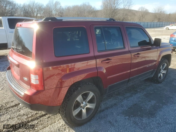2016 Jeep Patriot Latitude with VIN 1C4NJRFB8GD638810, listed as a Copart auction lot 46640805 with 130,237 mi miles and Salvage Title. Bid and sale history available at carsss.com. Image 3.