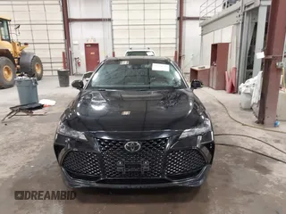 2019 Toyota Avalon XLE with VIN 4T1BZ1FB6KU014330, listed as a IAAI auction lot 41360733 with 67,499 mi miles and . Bid and sale history available at DreamBid. Image 12.
