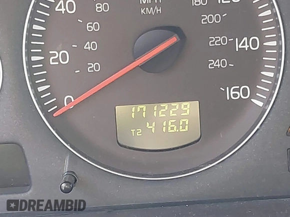 2007 Volvo S60 2.5L Turbo with VIN YV1RH592272620102, listed as a IAAI auction lot 40651625 with 171,229 mi miles. Bid and sale history available at carsss.com. Image 15.