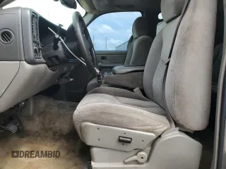 2005 Chevrolet Tahoe LS with VIN 1GNEK13VX5R170633, listed as a Copart auction lot 52340005 with 271,973 mi miles and Clean Title. Bid and sale history available at carsss.com. Image 7.