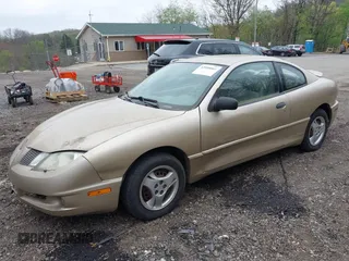 2005 Pontiac Sunfire with VIN 3G2JB12F95S132474, listed as a IAAI auction lot 42098861 with 96,126 mi miles. Bid and sale history available at carsss.com. Image 2.