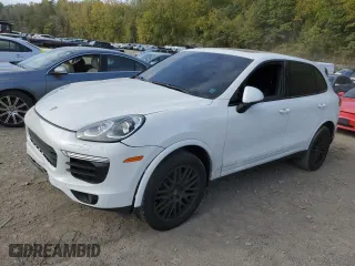 2017 Porsche Cayenne with VIN WP1AA2A27HKA92364, listed as a Copart auction lot 73323044 with 54,065 mi miles and Salvage Title. Bid and sale history available at carsss.com. Image 1.