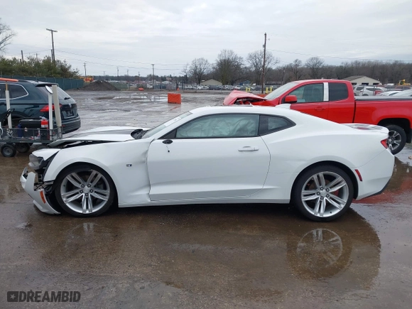 2016 Chevrolet Camaro 2LT with VIN 1G1FD1RS6G0160573, listed as a IAAI auction lot 41722891 with 4 mi miles. Bid and sale history available at carsss.com. Image 14.