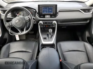 2021 Toyota RAV4 XLE Premium with VIN 2T3A1RFV9MC181112, listed as a Copart auction lot 46335305 with 69,661 mi miles and Salvage title. Bid and sale history available at DreamBid. Image 8.