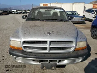 2001 Dodge Dakota with VIN 1B7FL26X71S150095, listed as a Copart auction lot 69853224 with 99,736 mi miles and Clean Title. Bid and sale history available at carsss.com. Image 5.