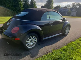 2005 Volkswagen Beetle GLS with VIN 3VWCM31Y35M368133, listed as a Copart auction lot 64895155 with 70,954 mi miles and Clean title. Bid and sale history available at DreamBid. Image 4.