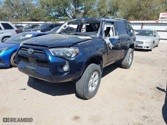2020 Toyota 4Runner SR5 with VIN JTEBU5JR0L5830326, listed as a IAAI auction lot 41814118 with 71,270 mi miles. Bid and sale history available at carsss.com. Image 2.