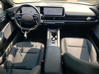 2023 Hyundai Ioniq 6 Preferred z VIN KMHM34AC6PA049017, wystawiony jako Copart lot #63924084 z przebiegiem 9536 mil mil oraz Szkoda całkowita • Salvage title. Historia ofert i sprzedaży dostępna na DreamBid. Obrazek 8.