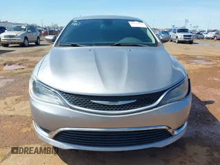 2015 Chrysler 200 Limited with VIN 1C3CCCAB8FN676119, listed as a IAAI auction lot 41836634 with 172,463 mi miles. Bid and sale history available at carsss.com. Image 6.