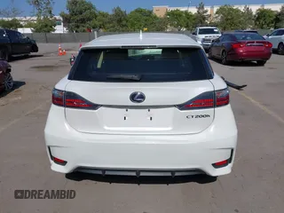 2016 Lexus CT 200h z VIN JTHKD5BH2G2274942, wystawiony jako IAAI lot #42281358 z przebiegiem 68 167 mil mil oraz . Historia ofert i sprzedaży dostępna na DreamBid. Obrazek 16.