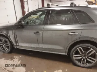 2019 Audi SQ5 Premium Plus z VIN WA1B4AFY1K2097033, wystawiony jako IAAI lot #41433068 z przebiegiem 47 730 mil mil oraz . Historia ofert i sprzedaży dostępna na DreamBid. Obrazek 15.