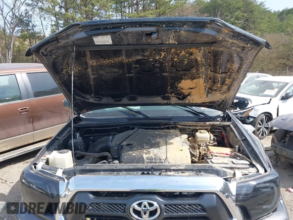 2015 Toyota Tacoma with VIN 5TFLU4EN9FX111322, listed as a IAAI auction lot 41621064 with 1 mi miles. Bid and sale history available at carsss.com. Image 10.