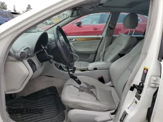 2007 Mercedes-Benz C 350 Sport z VIN WDBRF56H57F881199, wystawiony jako Copart lot #47779325 z przebiegiem 266 720 mil mil oraz Szkoda całkowita • Salvage title. Historia ofert i sprzedaży dostępna na DreamBid. Obrazek 7.