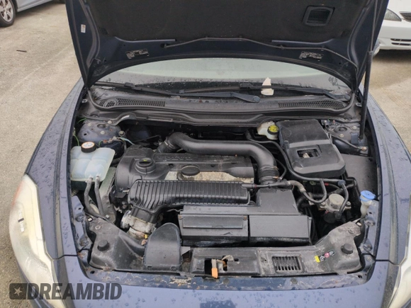 2013 Volvo C70 T5 with VIN YV1672MC2DJ139305, listed as a Copart auction lot 75049004 with 0 mi miles and Non Repairable. Bid and sale history available at carsss.com. Image 11.