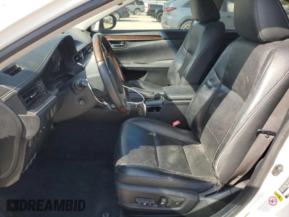 2014 Lexus ES 330 z VIN JTHBK1GG4E2115772, wystawiony jako Copart lot #49188045 z przebiegiem 94 584 mil mil oraz Szkoda całkowita • Salvage title. Historia ofert i sprzedaży dostępna na DreamBid. Obrazek 7.