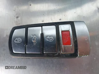 2015 Volkswagen CC Lux с VIN WVWRN7AN7FE811396, выставлен на аукционе IAAI как лот 42449677 с пробегом 219 062 миль миль и . История ставок и продаж доступна на DreamBid. Изображение 11.