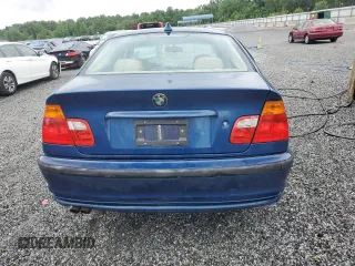 2000 BMW 3 Series 323i with VIN WBAAM3347YCA92579, listed as a Copart auction lot 60823235 with 216,510 mi miles and Salvage title. Bid and sale history available at DreamBid. Image 6.