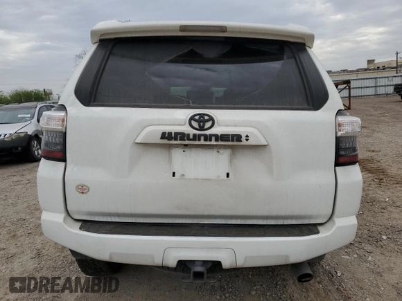 2021 Toyota 4Runner SR5 Premium with VIN JTENU5JR4M5872688, listed as a Copart auction lot 48502715 with 57,409 mi miles and Clean title. Bid and sale history available at DreamBid. Image 6.