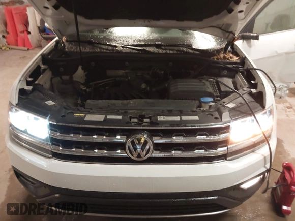 2019 Volkswagen Atlas SE with VIN 1V2LR2CA8KC577216, listed as a IAAI auction lot 41156460 with 68,382 mi miles and . Bid and sale history available at DreamBid. Image 10.