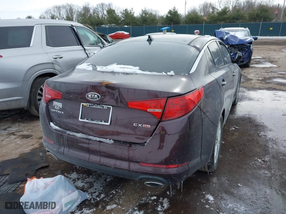 2011 Kia Optima EX with VIN KNAGN4A75B5158176, listed as a IAAI auction lot 41553536 with 140,785 mi miles. Bid and sale history available at carsss.com. Image 4.