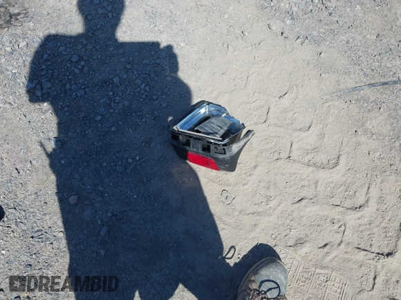 2020 Jeep Wrangler Unlimited Sport S с VIN 1C4HJXDN0LW204734, выставлен на аукционе IAAI как лот 42128859 с пробегом 92 017 миль миль и . История ставок и продаж доступна на DreamBid. Изображение 12.