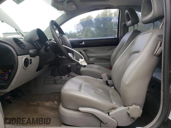 2000 Volkswagen Beetle GLS with VIN 3VWCC21CXYM449877, listed as a Copart auction lot 56603875 with 63,384 mi miles and Clean Title. Bid and sale history available at DreamBid. Image 7.