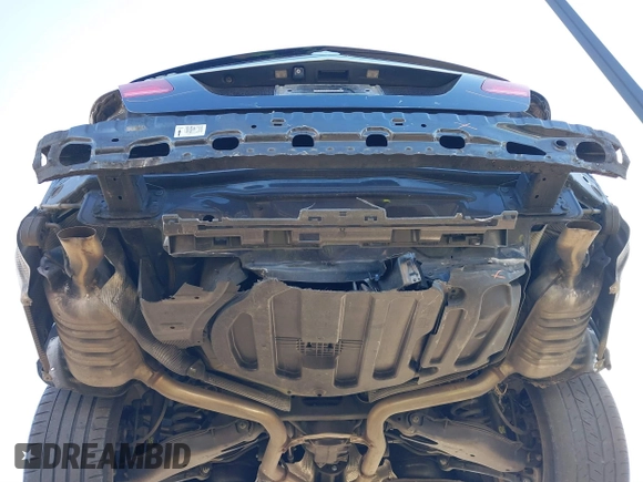 2014 Mercedes-Benz E 350 Sport with VIN WDDHF5KB0EA814346, listed as a IAAI auction lot 41768960 with 131,331 mi miles and . Bid and sale history available at DreamBid. Image 18.