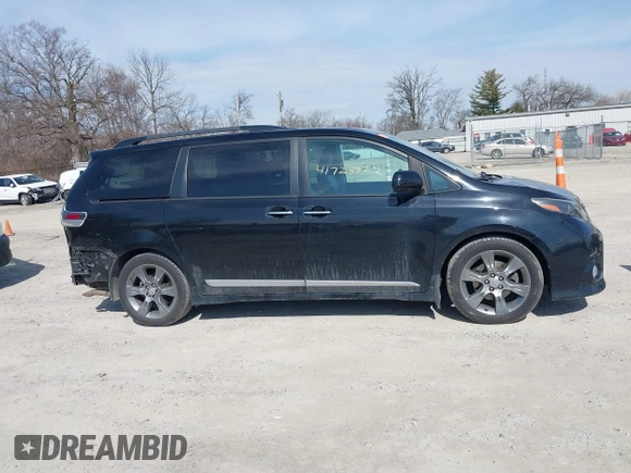 2015 Toyota Sienna SE with VIN 5TDXK3DC9FS652765, listed as a IAAI auction lot 41723922 with 105,679 mi miles. Bid and sale history available at carsss.com. Image 14.