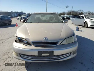 2001 Lexus ES with VIN JT8BF28GX10326716, listed as a Copart auction lot 48756055 with 244,656 mi miles and Clean Title. Bid and sale history available at carsss.com. Image 5.