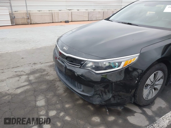 2017 Kia Optima Hybrid with VIN KNAGT4LC8H5008457, listed as a IAAI auction lot 41890144 with 122,340 mi miles. Bid and sale history available at carsss.com. Image 6.