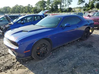 2018 Dodge Challenger R/T with VIN 2C3CDZBT7JH219469, listed as a Copart auction lot 61950665 with 48,633 mi miles and Salvage title. Bid and sale history available at DreamBid. Image 1.