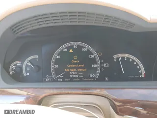 2009 Mercedes-Benz S-Class 5.5L V8 with VIN WDDNG86X29A242256, listed as a IAAI auction lot 42008977 with 195,004 mi miles. Bid and sale history available at carsss.com. Image 7.