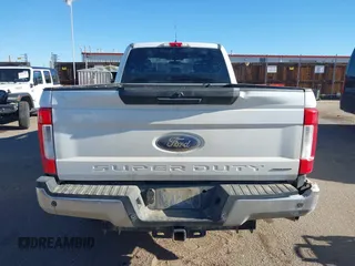 2019 Ford F-250 XL with VIN 1FT7X2B61KEF57318, listed as a IAAI auction lot 41676778 with 134,864 mi miles and . Bid and sale history available at DreamBid. Image 16.