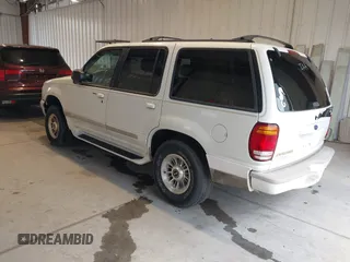 1998 Ford Explorer XL z VIN 1FMZU34E8WZB12600, wystawiony jako IAAI lot #42183517 z przebiegiem 196 799 mil mil oraz . Historia ofert i sprzedaży dostępna na DreamBid. Obrazek 3.